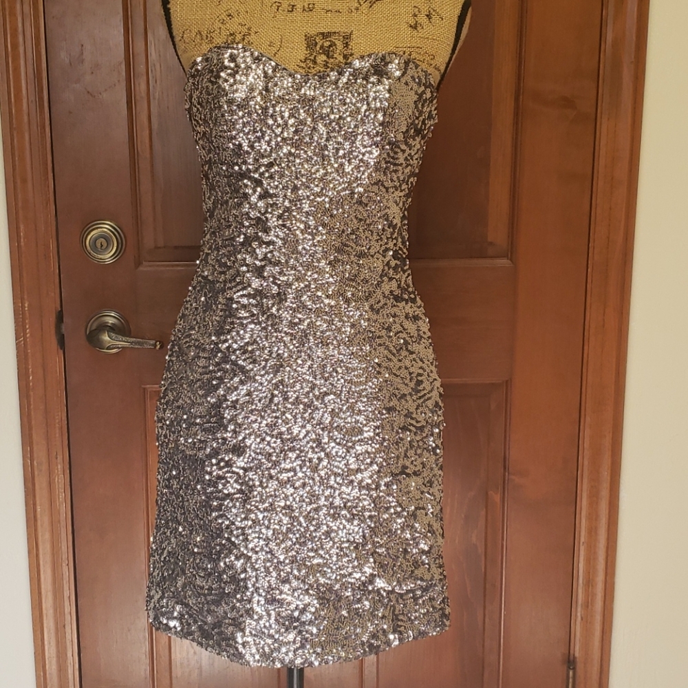 Evenings by allure silver sequin sz 10 mini dress